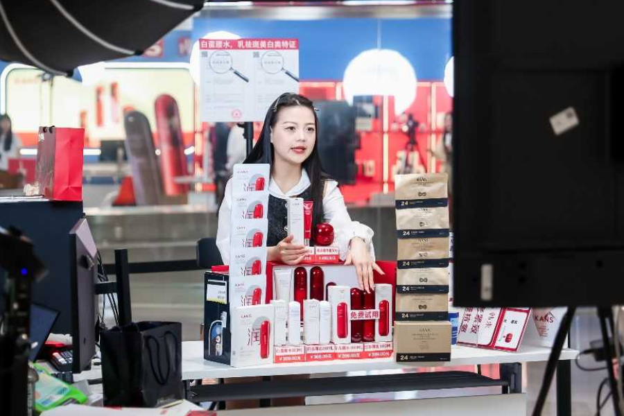 Executive leader exploring new market opportunities in Chinese industries