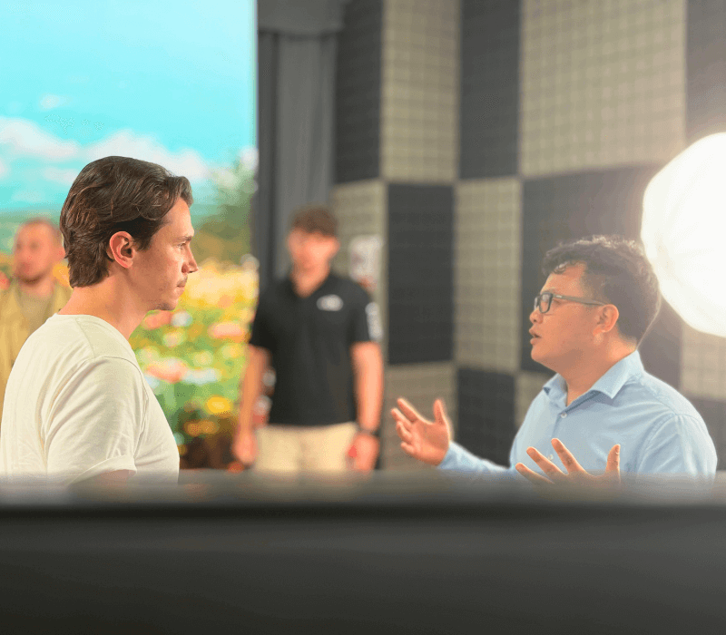 Group experiencing livestream selling in a Chinese MCN livestreaming room